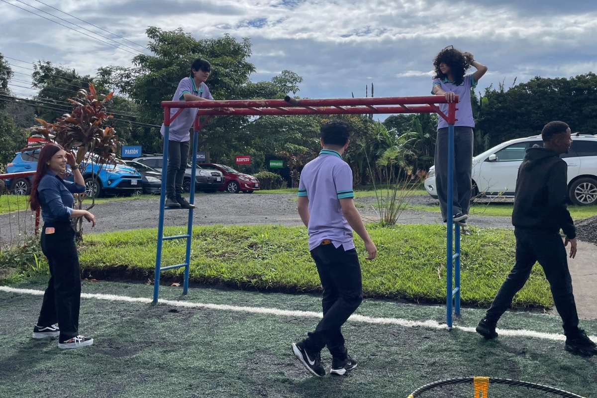 Comunidad Educativa Crecer