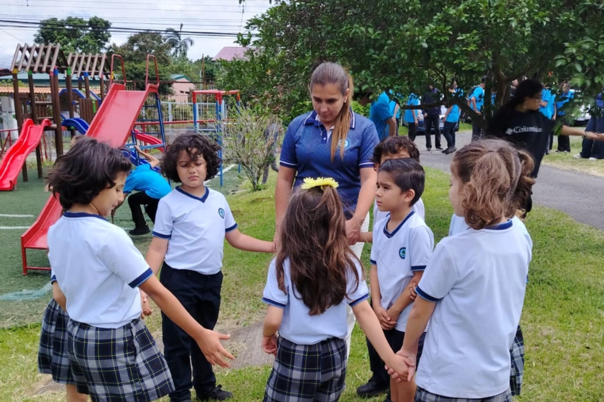 Estudiantes de Comunidad Educativa Crecer