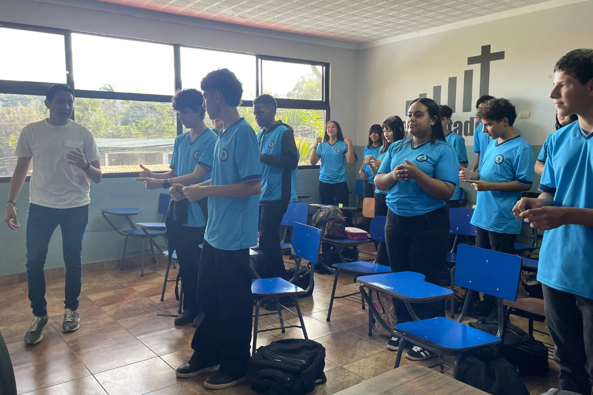 Estudiantes de Comunidad Educativa Crecer
